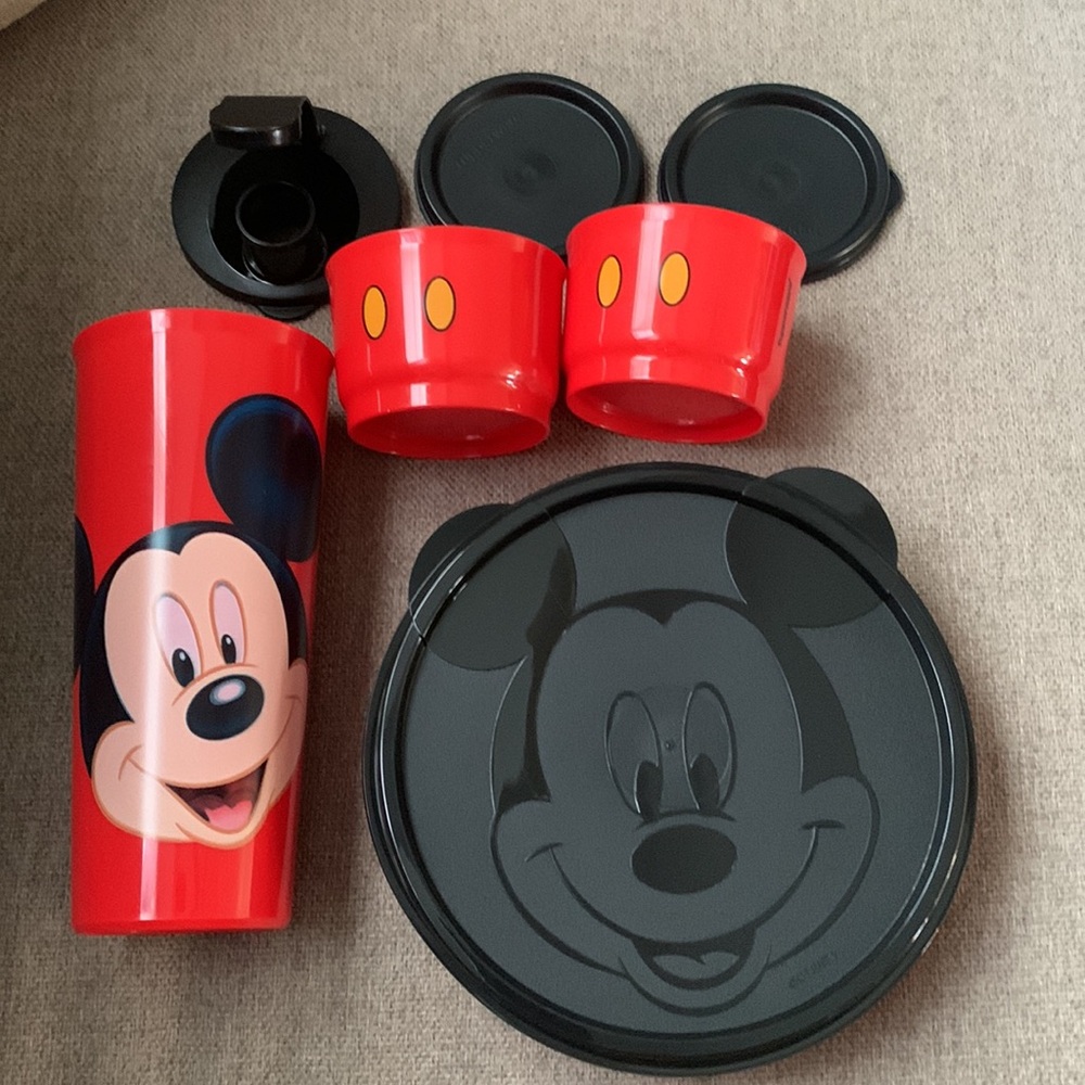 Mickey Mouse Tupperware Lunch Snack set